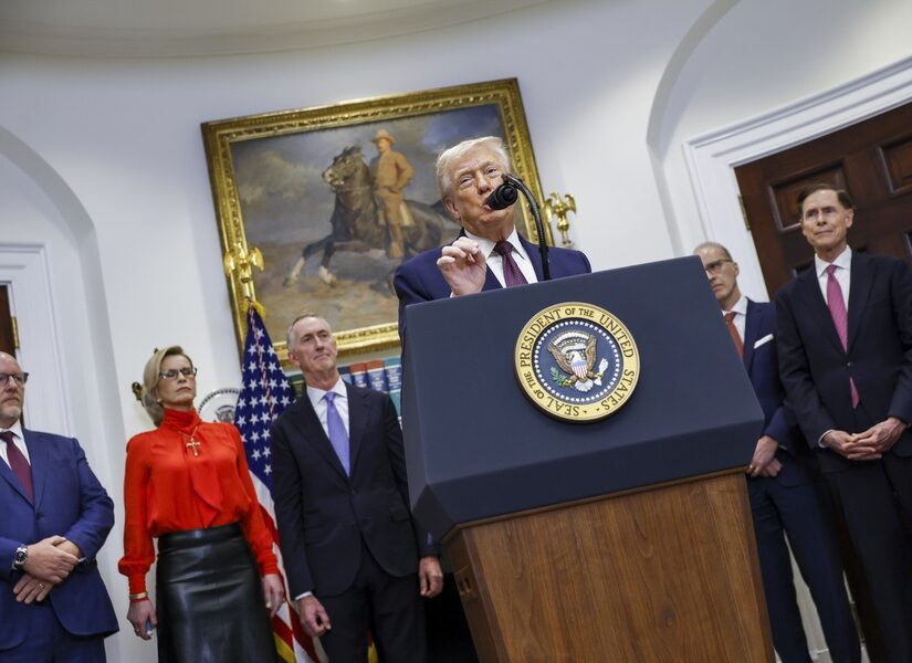 Προκλήσεις για την Ελλάδα εγείρει η εποχή Τραμπ, Παναγιώτης Σφαέλος