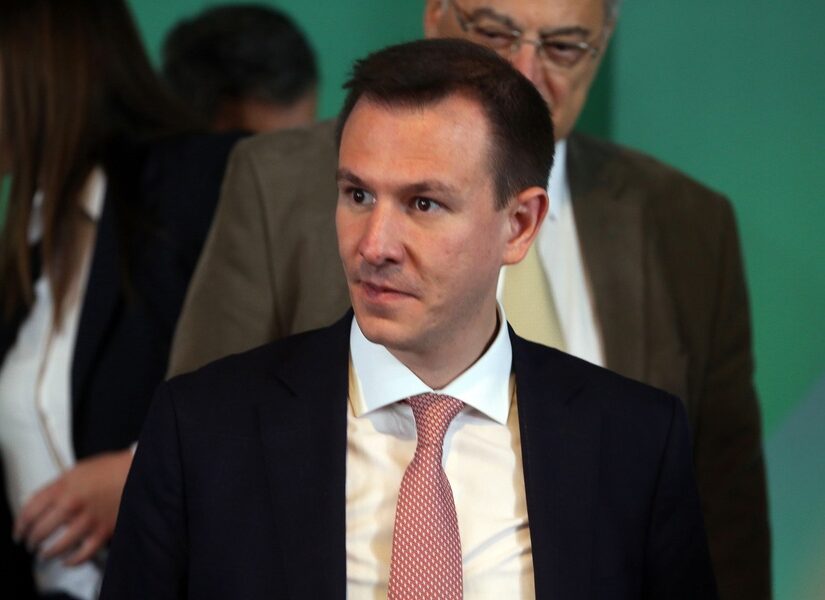 ΠΑΣΟΚ: Να καταδικάσει η ΝΔ τον Αναστασόπουλο που εξύβρισε τον Δουδωνή