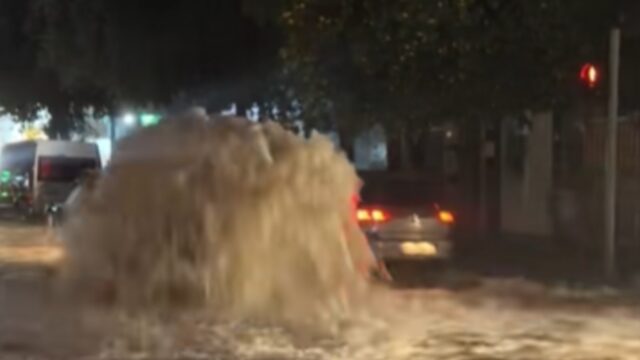 Το «συντριβάνι» της Σκρά αποκαλύπτει ένα πρόβλημα 45 ετών στην Καλλιθέα