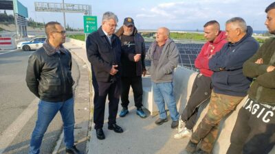 Στο μπλόκο των αγροτών στο Κιάτο ο πρόεδρος της Νίκης