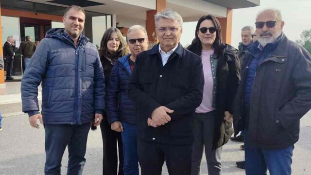 Νατσιός από μπλόκο αγροτών στις Σέρρες: «Η εξαφάνιση του πρωτογενούς τομέα αποτελεί εθνική απειλή»