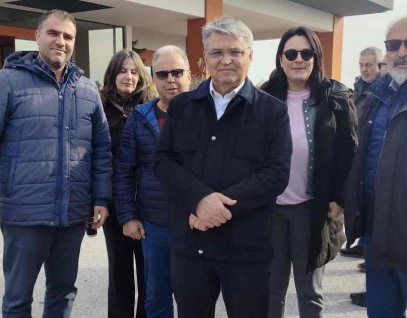 Νατσιός από μπλόκο αγροτών στις Σέρρες: «Η εξαφάνιση του πρωτογενούς τομέα αποτελεί εθνική απειλή»