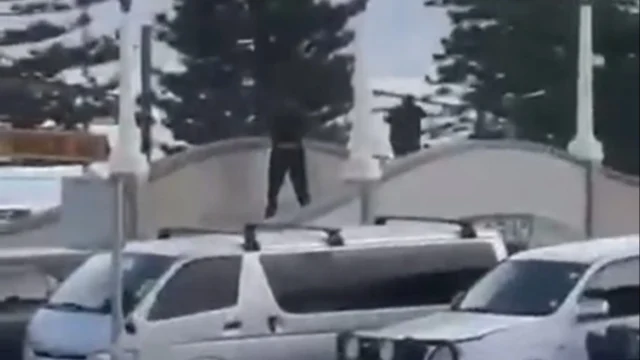 Μακελειό στο Σίδνεϊ: Νεκροί και τραυματίες από πυροβολισμούς σε εβραϊκή γιορτή