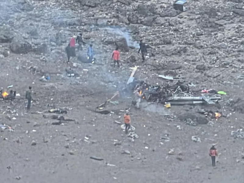 Ελικόπτερο συνετρίβη στο όρος Κιλιμάντζαρο – Πέντε νεκροί