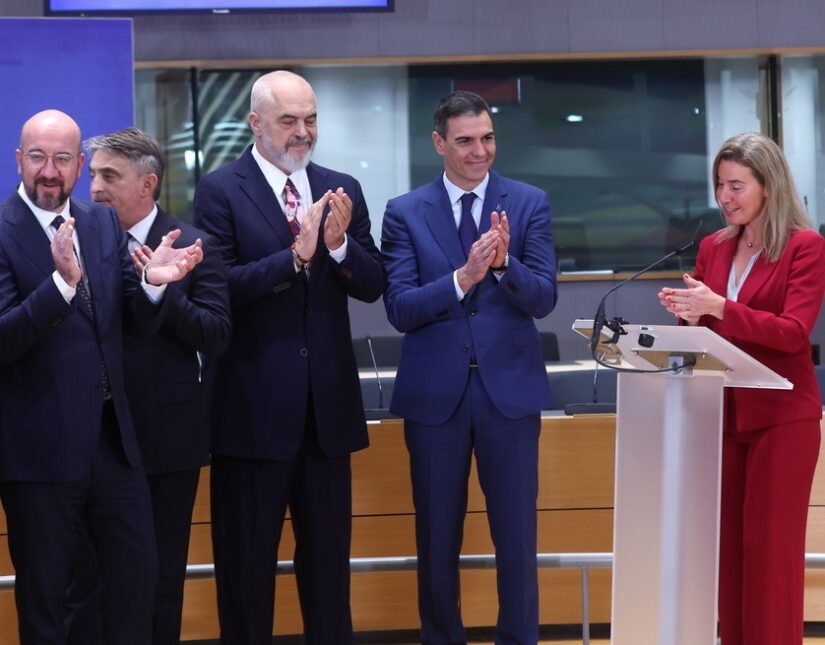 Η ενδημική διαφθορά των ευρωπαϊκών ελίτ αγκαλιά με τη δυτική υποκρισία, Γιώργος Βενέτης