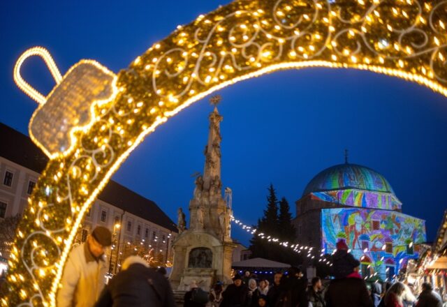 Τα χριστουγεννιάτικα φωτάκια και η ιστορία τους, Μαρία Καλοπούλου