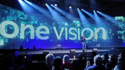 Η ΔΕΗ επανασχεδιάζει την εμπειρία του πελάτη