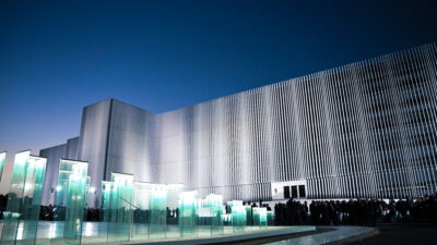 Η ELVIAL με ιδιαίτερη υπερηφάνεια σφραγίζει με την παρουσία της τη νέα εμβληματική όψη του Υπουργείου Εθνικής Άμυνας.