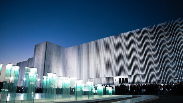 Η ELVIAL με ιδιαίτερη υπερηφάνεια σφραγίζει με την παρουσία της τη νέα εμβληματική όψη του Υπουργείου Εθνικής Άμυνας.