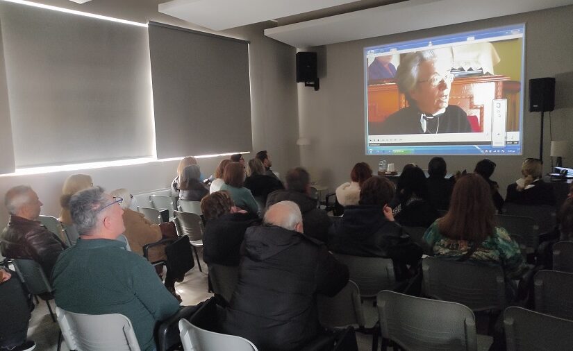 Επισκέπτες από τα Τρίκαλα στο Μουσείο Θυμάτων Ναζισμού Διστόμου