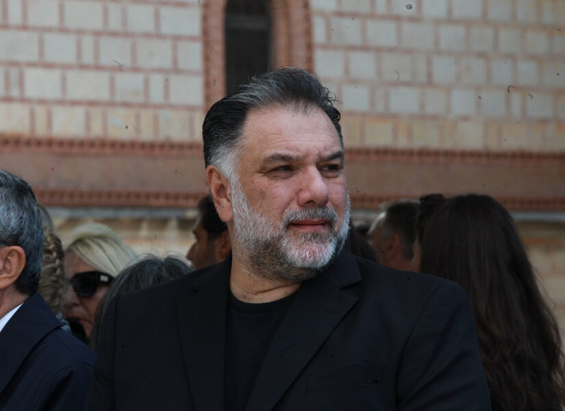 Γρηγόρης Αρναούτογλου: Πέθανε η μητέρα του