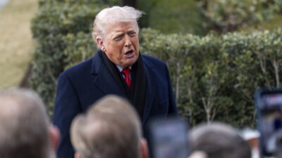 ---H πολιτική επανάσταση του Ντόναλντ Τραμπ έναν χρόνο μετά την επιστροφή του