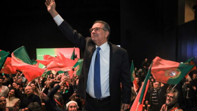 Πορτογαλία: Ο σοσιαλιστής Σεγκούρο και ο ακροδεξιός Βεντούρα στον β' γύρο των προεδρικών
