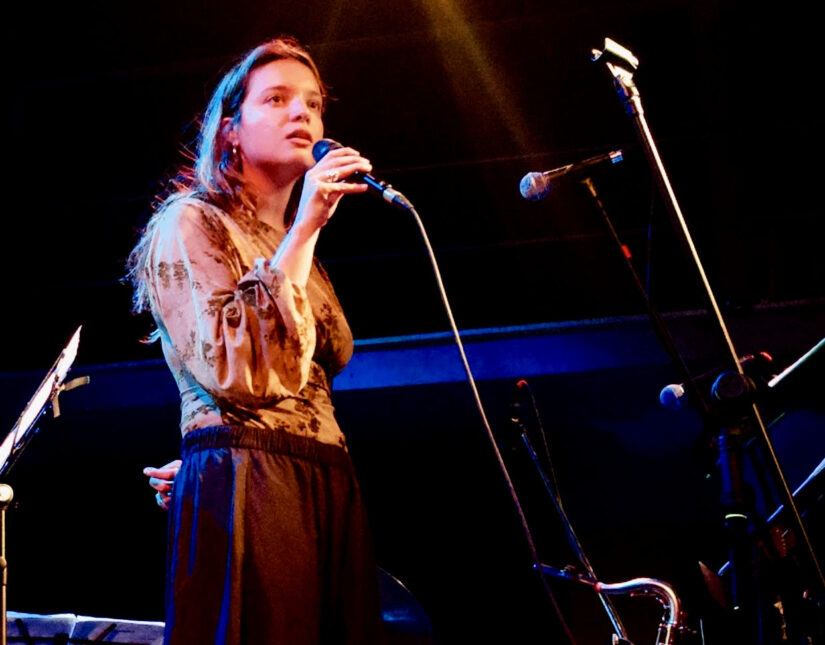 “FELT CLOUDS”: Άννα Καψούρη & Κώστας Σιδηροκαστρίτης στο Theatre of the No