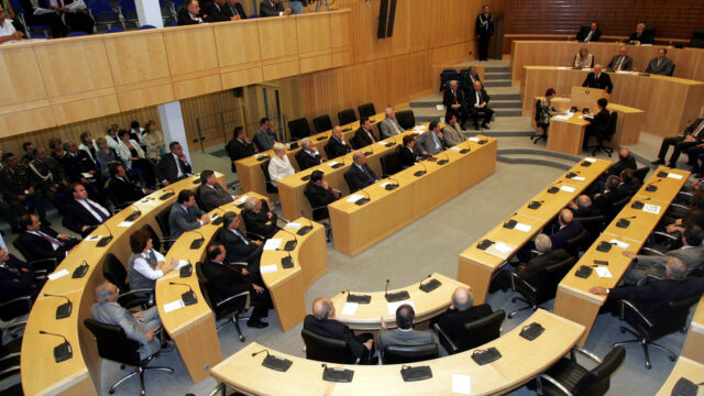 Κυπριακό πολιτικό σύστημα: Η λογική της κατηφόρας είναι ο πάτος, Κώστας Βενιζέλος