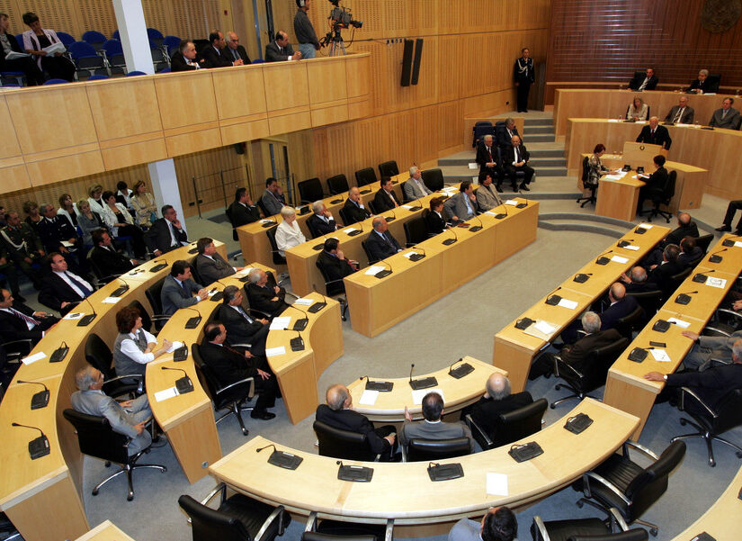 Κυπριακό πολιτικό σύστημα: Η λογική της κατηφόρας είναι ο πάτος, Κώστας Βενιζέλος