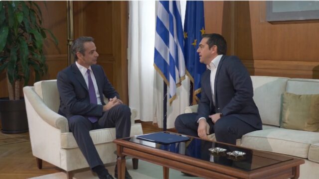 Αλέξη, για πες αλεύρι... η Καρυστιανού σε γυρεύει!