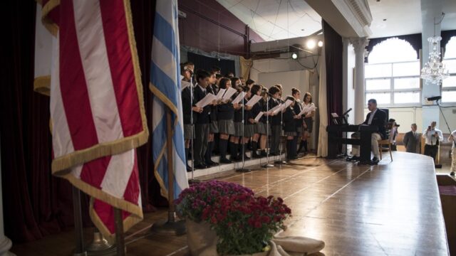 Σε κρίσιμο σταυροδρόμι η ελληνική εκπαίδευση στους απόδημους