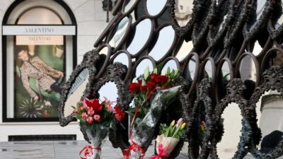 Valentino: Αποχαιρετώντας έναν θρύλο της μόδας, Μαρία Καλοπούλου