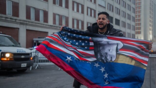 Τα βαθύτερα αίτια της απαγωγής Μαδούρο, Κώστας Κόλμερ