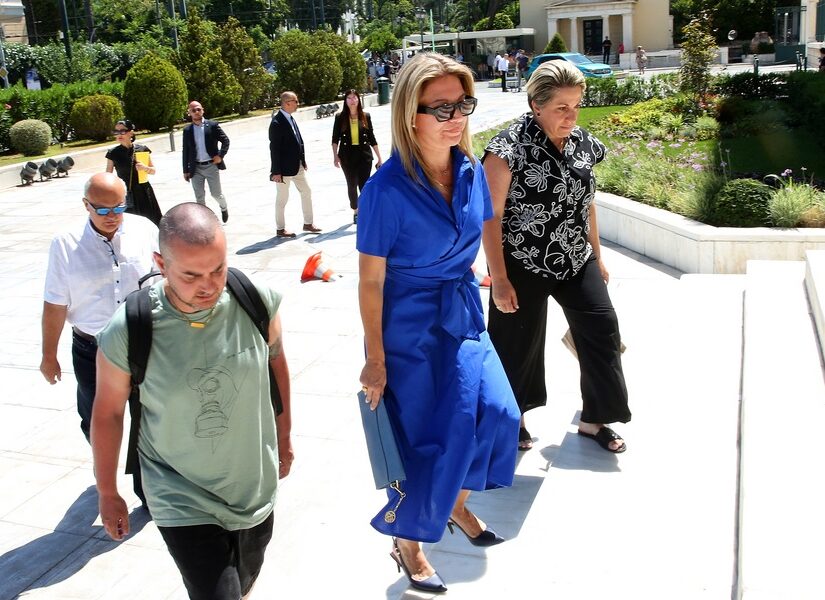 Με ποιους μπορεί να συγκυβερνήσει η Καρυστιανού; Μάκης Ανδρονόπουλος