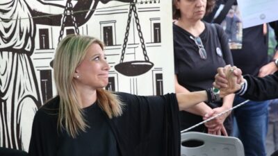 Θα γυρίσουν μπούμερανγκ οι επιθέσεις στην Καρυστιανού; Μάκης Ανδρονόπουλος