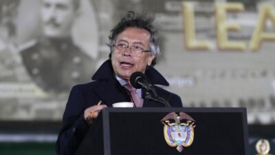 Τύμπανα πολέμου στην Λατινική Αμερική – Ένα βήμα από αμερικανική εισβολή στην Κολομβία