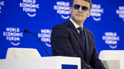 Παγώνει το Ευρωκοινοβούλιο της εμπορική συμφωνία με τις ΗΠΑ – Αντιπαράθεση Τραμπ-Μακρόν