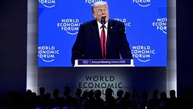 Ο Ορέσνικ και η "Σικελική Εκστρατεία" στο Δυτικό Ημισφαίριο, Μάκης Ανδρονόπουλος