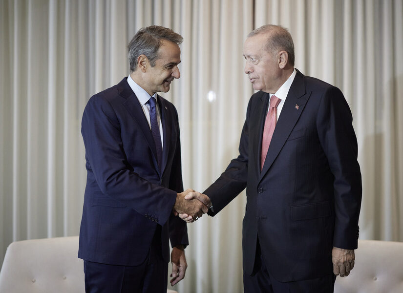 Ελληνοτουρκικά: Μπορεί να υπάρξει παραπομπή στην Χάγη; Κώστας Κόλμερ