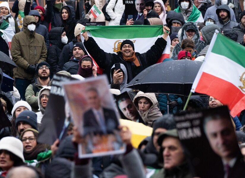Τουρκία: Η Μοσάντ παρεμβαίνει στην εξέγερση στο Ιράν – Είμαστε σε πόλεμο λέει το καθεστώς