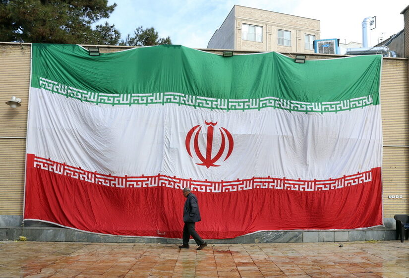 Ιράν: Η τραγωδία ενός ιστορικού έθνους, Κώστας Κόλμερ