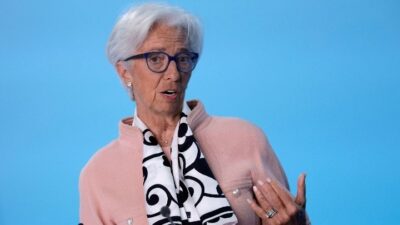 Οι Financial Times γκρινιάζουν για το μισθό της Λαγκάρντ