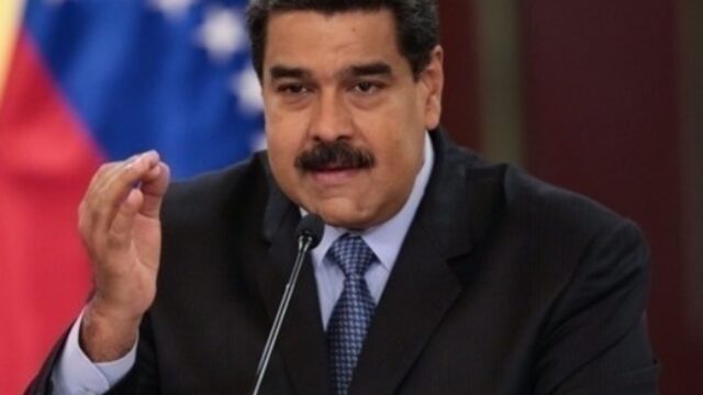 “Παρακολουθούμε την κατάσταση” η αντίδραση της Ελλάδας στην επέμβαση και την απαγωγή του Μαδούρο