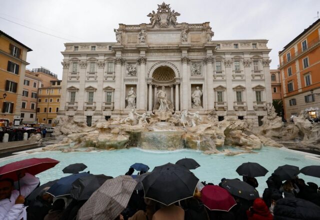 Φοντάνα ντι Τρέβι: Η ενδιαφέρουσα ιστορία του γλυπτού, Μαρία Καλοπούλου