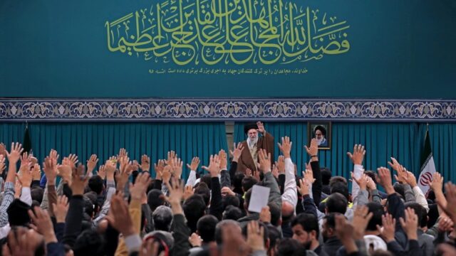 Οι επιλογές Τραμπ για το Ιράν – Η κόκκινη γραμμή της Κίνας, Βάνα Στέλλου