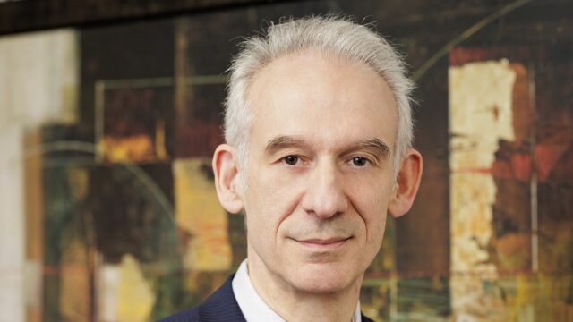 Ο Ιωάννης Διαμαντόπουλος διευθύνων σύμβουλος της ΕΛΙΝΟΙΛ