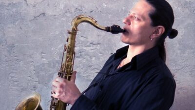 Ο Γιάννης Κασέτας παρουσιάζει το νέο του άλμπουμ “Far” στο Theatre of The No