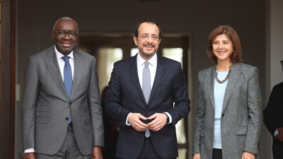 Σιωπή! Η κυρία Ολγκίν ενοχλείται! Κώστας Βενιζέλος