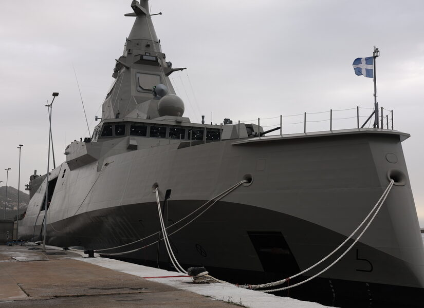 Η φρεγάτα «Κίμων» έκανε την πρώτη της έξοδο στο Αιγαίο