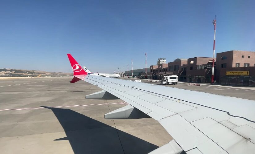 Αμερικανιές από τους Αμερικανούς στο παράνομο αεροδρόμιο Τύμπου, Κώστας Βενιζέλος