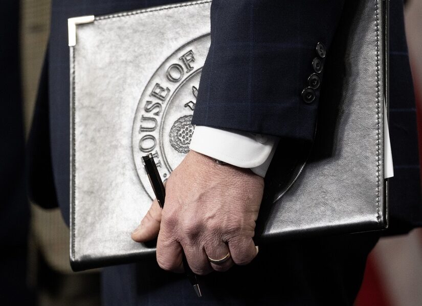 Τα δίκτυα του Επστάϊν στα Βαλκάνια – Ο άτακτος διπλωμάτης και η 21χρονη καλλονή, Ορφέας Μπέτσης