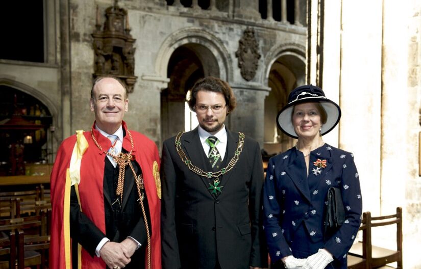 Η αθέατη όψη των δυτικών ελίτ, Νικόλαος Λάος