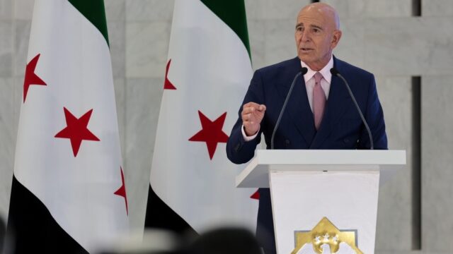 Ο σκοτεινός πρέσβης Μπάρακ – Η λίστα Επστάϊν και χρηματισμοί, Πέτρος Τασσιός