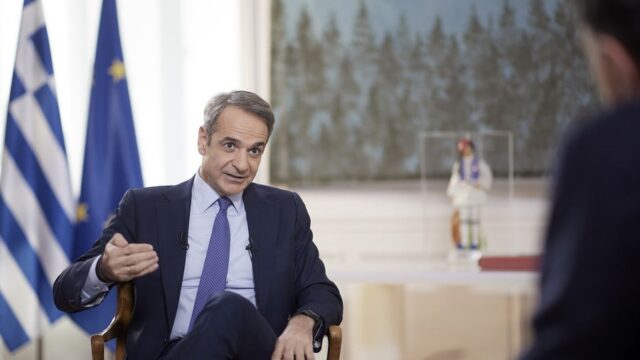 Αγωνιώδης προσπάθεια αλλαγής ατζέντας από τον Μητσοτάκη 