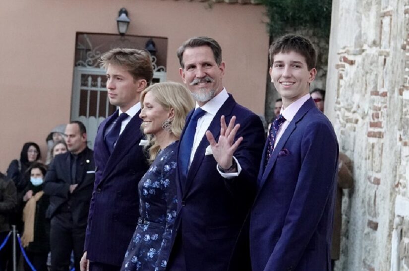 Ψωμί, ελιά και... κόμμα Ντε Γκρες!