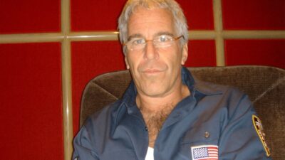 Νέο μυστήριο για τον θάνατο του Έπσταϊν – Γιατρός ισχυρίστηκε πως δολοφονήθηκε