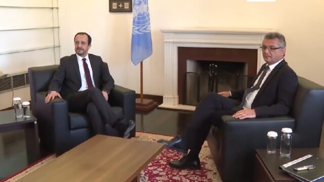 Ο εύθικτος και άκαμπτος κύριος Έρχιουρμαν, Κώστας Βενιζέλος