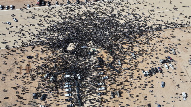 Κηδεία Καντάφι: Τον σκότωσαν για να μην επανενωθεί η Λιβύη, λένε οι υποστηρικτές του
