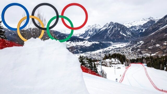 Η ΔΟΕ απέκλεισε Ουκρανό αθλητή που φορούσε κράνος με φωτογραφίες νεκρών